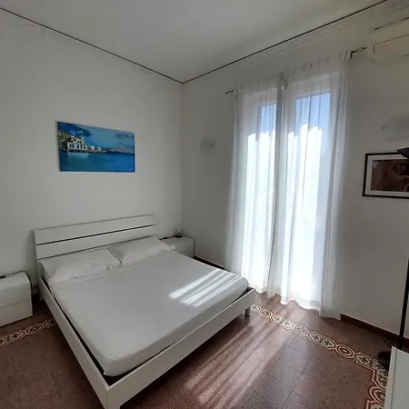 Апартаменты Lovely In The Centre Палермо